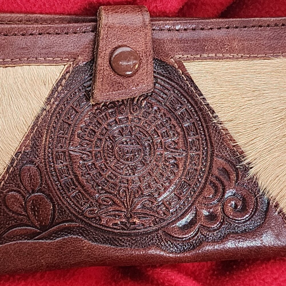 Genuine Handmade Hair-on-Hide Leather Hand Tooled from Mexico Picture Wallet - Picture 3 of 16